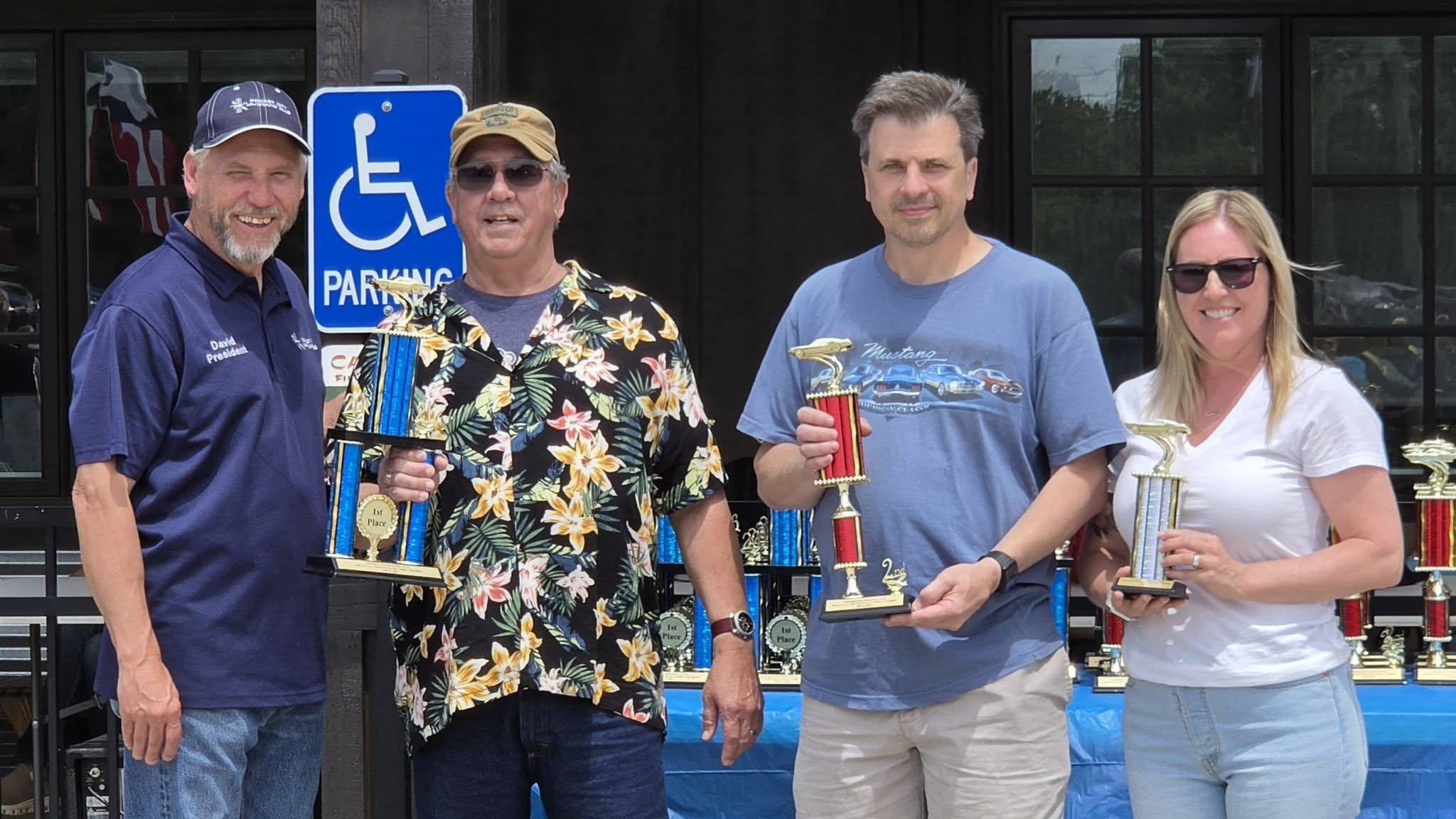 Car show picture